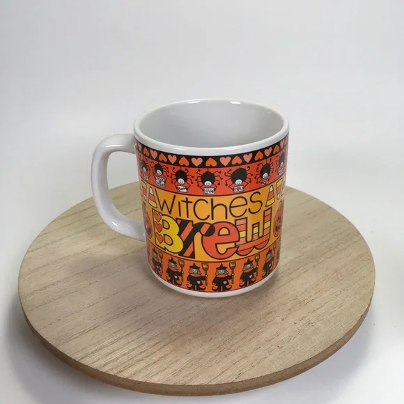 Vintage Love N Stuff Halloween Mugs Set of 4 - Picture 9 of 10